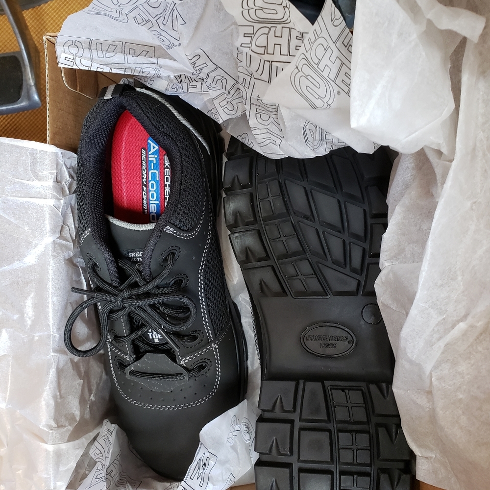 Men's work shoes steel toe Skechers